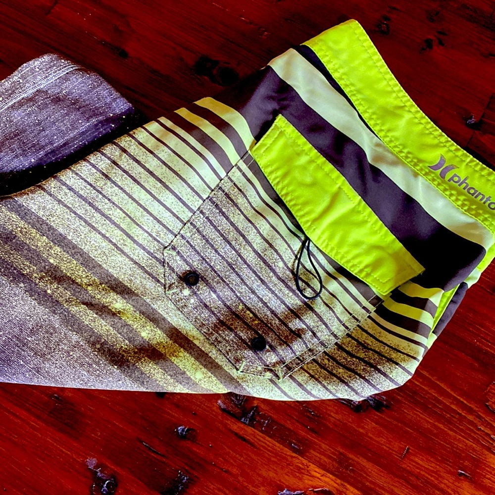 Mens Hurley boardshorts